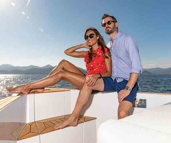 Fjord 44 Coupe 031 Exterior Onboard Couple 0105