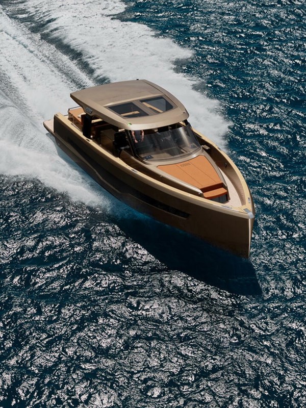 Fjord 53XL Running Render 2