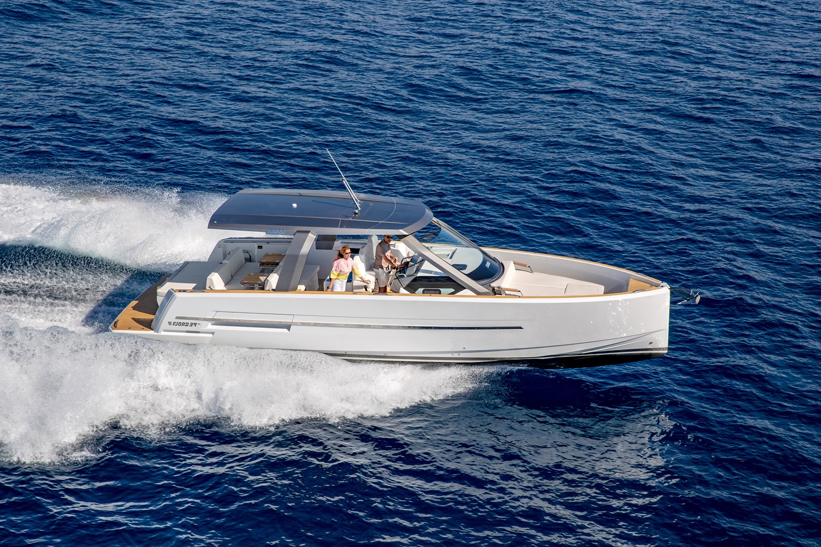 240718 Fjord 39XL A75I5727 RGB