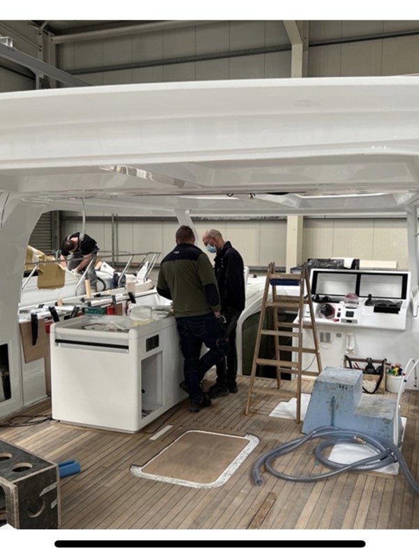 A4D02EC9 B3C8 412E B45F 4061B53FC18F 1 102 O