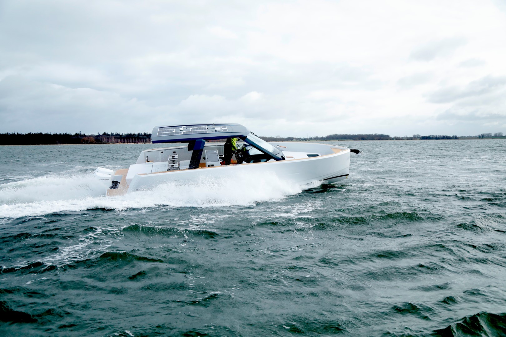 Great Engine Power, And Agility Provides Great Fun And Reliability In All Weather Conditions.